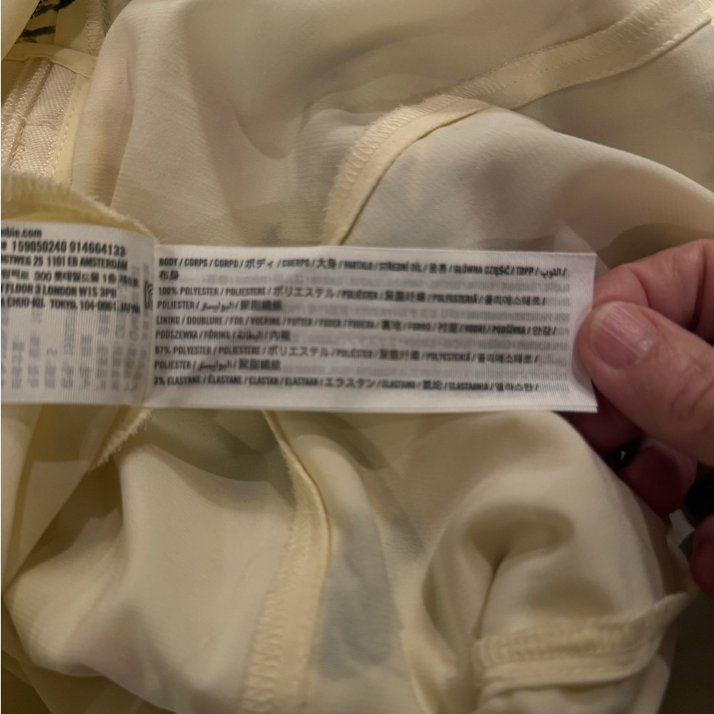 Abercrombie and Fitch Yellow Floral Mini Dress-Size Small NWOT. - Picture 6 of 7